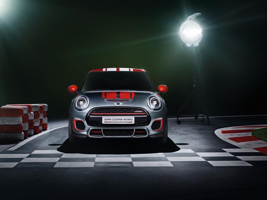  Mini Cooper JCW Concept 2014 года  (фото 4 из 16)